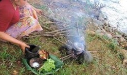 临沧野外吃瓜事件,一场意外引发的全民热议