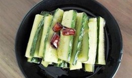 南宁朝阳吃瓜,夏日吃瓜盛宴，品味街头美食风情