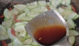 比瓠瓜粗能炒着吃的瓜,比瓠瓜粗的炒瓜新尝试