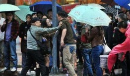 711事件吃瓜群众,吃瓜群众视角下的全民狂欢