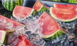 吃瓜业主挑瓜现场图片,吃瓜业主挑瓜大赛，瓜界风云再起