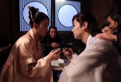 吻戏花絮吃瓜,吻戏花絮中的甜蜜吃瓜大揭秘