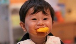 3岁宝宝吃瓜,3岁萌娃的甜蜜瓜果时光