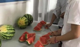 吃班级里的瓜,那些我们口中的“瓜”背后的真相