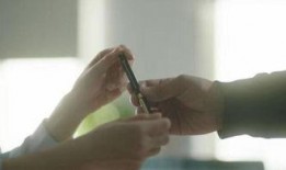 真爱粉吃瓜的视频,吃瓜视频背后的精彩故事