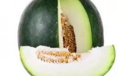 润玥爬树吃瓜,爬树摘瓜，童年的快乐时光