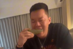 吃瓜吐的视频,短视频中的趣味与真相