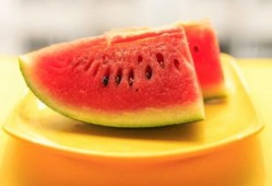 吃了哈密瓜吃西瓜有蒜味,揭秘蒜味之谜