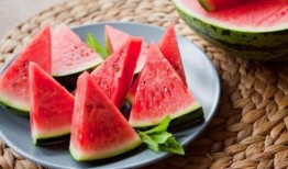 依然吃瓜,揭秘娱乐圈幕后真相